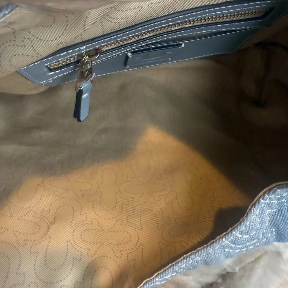 TRUE RELIGION QUILTED WOMENS SHOULDER BAG PURSE HOBO HANDBAG WITH HORSESHOE LOGO - Picture 5 of 16